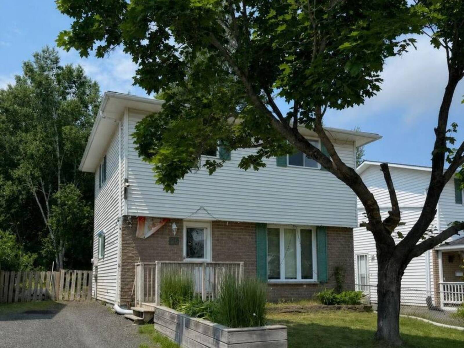 26 HERGOTT AVENUE, Elliot Lake, Ontario P5A 3A8