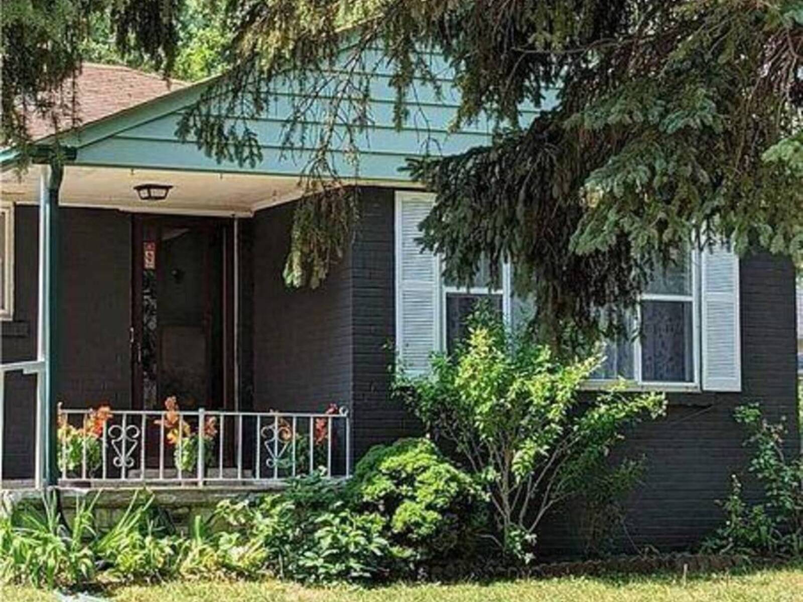 320 ASHBURY ROAD, Oakville, Ontario L6K 2M4