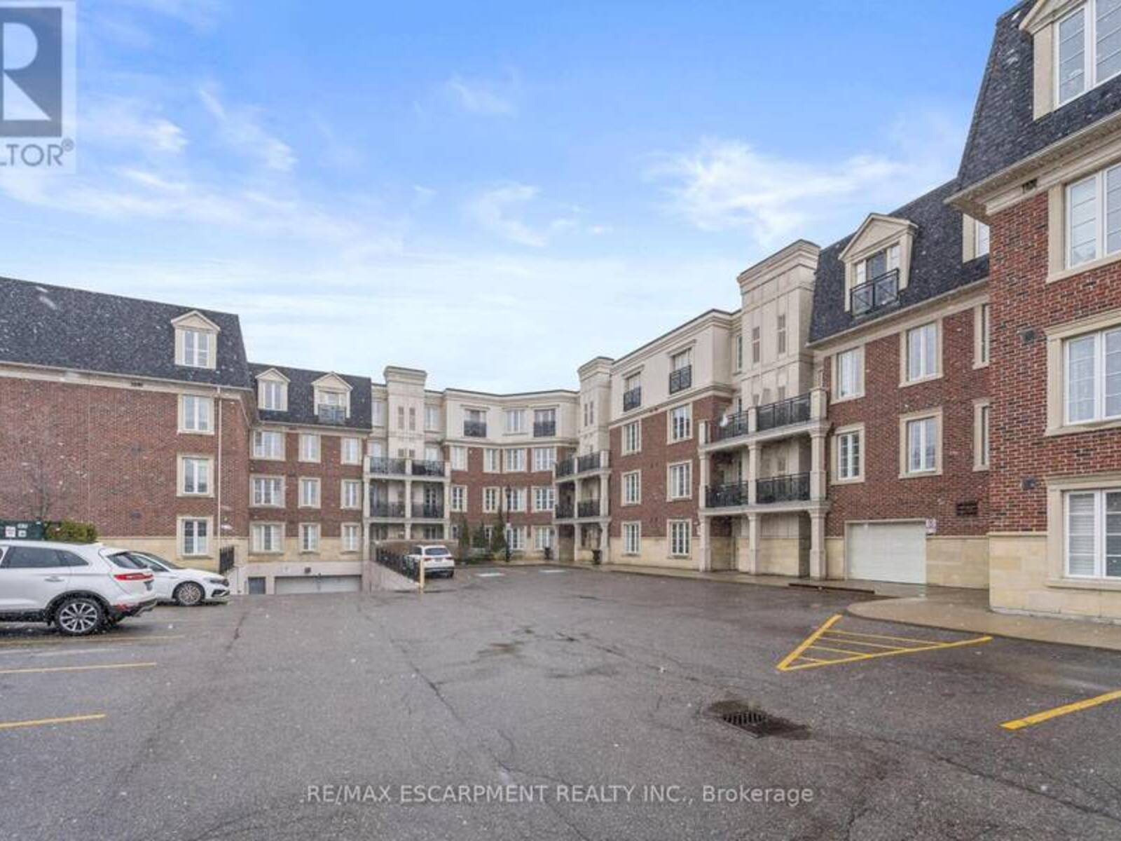 116 - 3351 CAWTHRA ROAD, Mississauga, Ontario L5A 4N5
