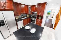 42 MARSDALE CRESCENT | Toronto Ontario | Slide Image Twelve