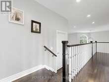 315 NORTH LAKE ROAD | Richmond Hill Ontario | Slide Image Eighteen