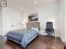 315 NORTH LAKE ROAD | Richmond Hill Ontario | Slide Image Twenty-seven