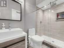 315 NORTH LAKE ROAD | Richmond Hill Ontario | Slide Image Twenty-eight