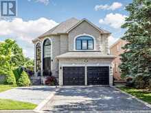 315 NORTH LAKE ROAD | Richmond Hill Ontario | Slide Image Three