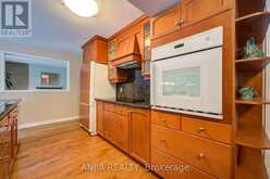 54 MEYER CIRCLE | Markham Ontario | Slide Image Ten
