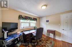 54 MEYER CIRCLE | Markham Ontario | Slide Image Twenty