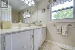 54 MEYER CIRCLE | Markham Ontario | Slide Image Twenty-one