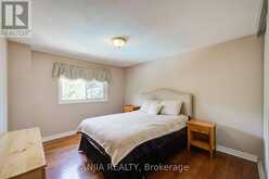 54 MEYER CIRCLE | Markham Ontario | Slide Image Twenty-two