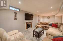 54 MEYER CIRCLE | Markham Ontario | Slide Image Twenty-eight