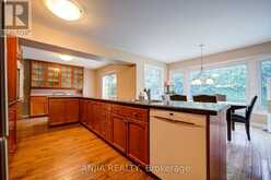 54 MEYER CIRCLE | Markham Ontario | Slide Image Nine