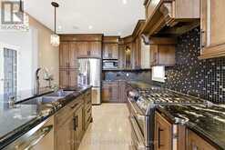 85 HILLCROFT DRIVE | Hamilton Ontario | Slide Image Fifteen