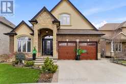 85 HILLCROFT DRIVE | Hamilton Ontario | Slide Image Three