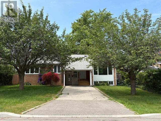 73 BERKINSHAW CRESCENT Toronto Ontario, M3B 2T1 - 6 Bedrooms Home For Sale