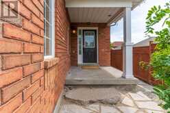 27 CLAIR AVENUE | Whitby Ontario | Slide Image Four