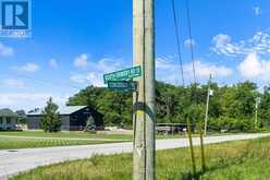 3365 SOUTH GRIMSBY ROAD 10 | Smithville Ontario | Slide Image Twenty-one