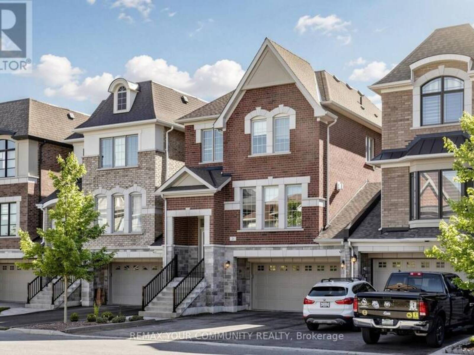21 PRINCESS CHARLOTTE AVENUE, Whitchurch-Stouffville, Ontario L4A 1Y8