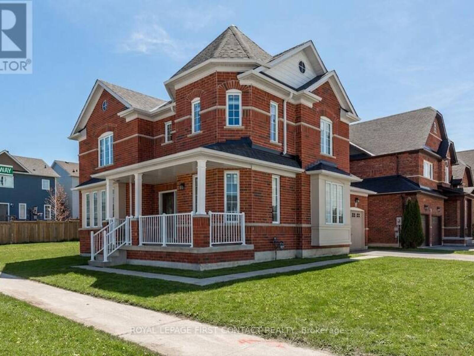 1 GRIFFIN GATE, Barrie, Ontario L4M 7G4