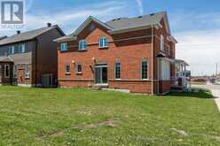1 GRIFFIN GATE | Barrie Ontario | Slide Image Thirty-three