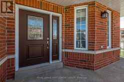 1 GRIFFIN GATE | Barrie Ontario | Slide Image Four