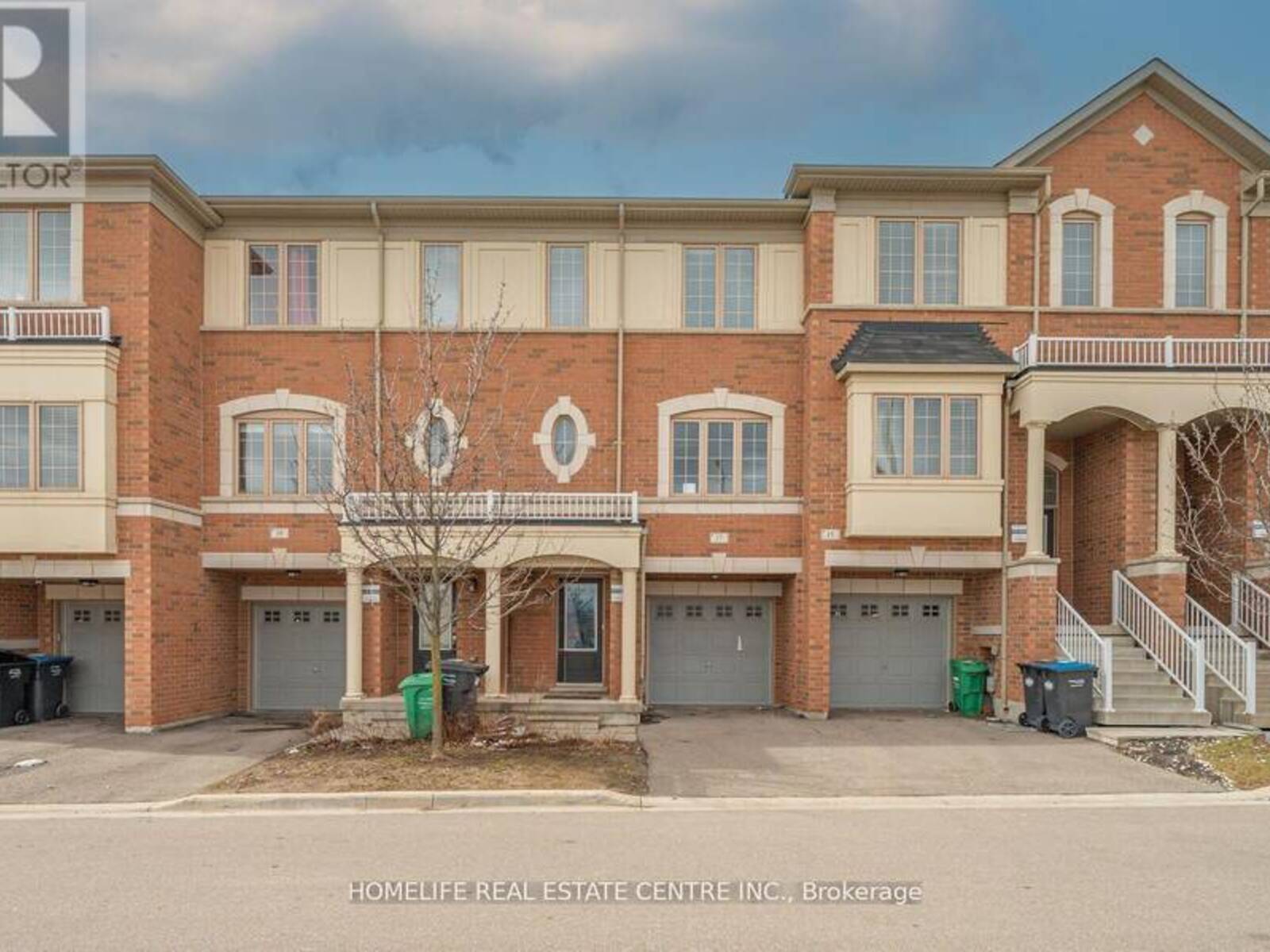 17 CEDARLAND ROAD, Brampton, Ontario L6Y 6E6