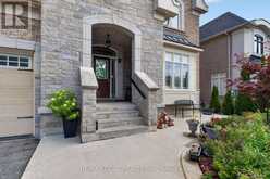 6 AYRSHIRE COURT | Brampton Ontario | Slide Image Two