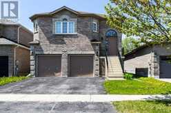 61 MCINTYRE DRIVE | Barrie Ontario | Slide Image One