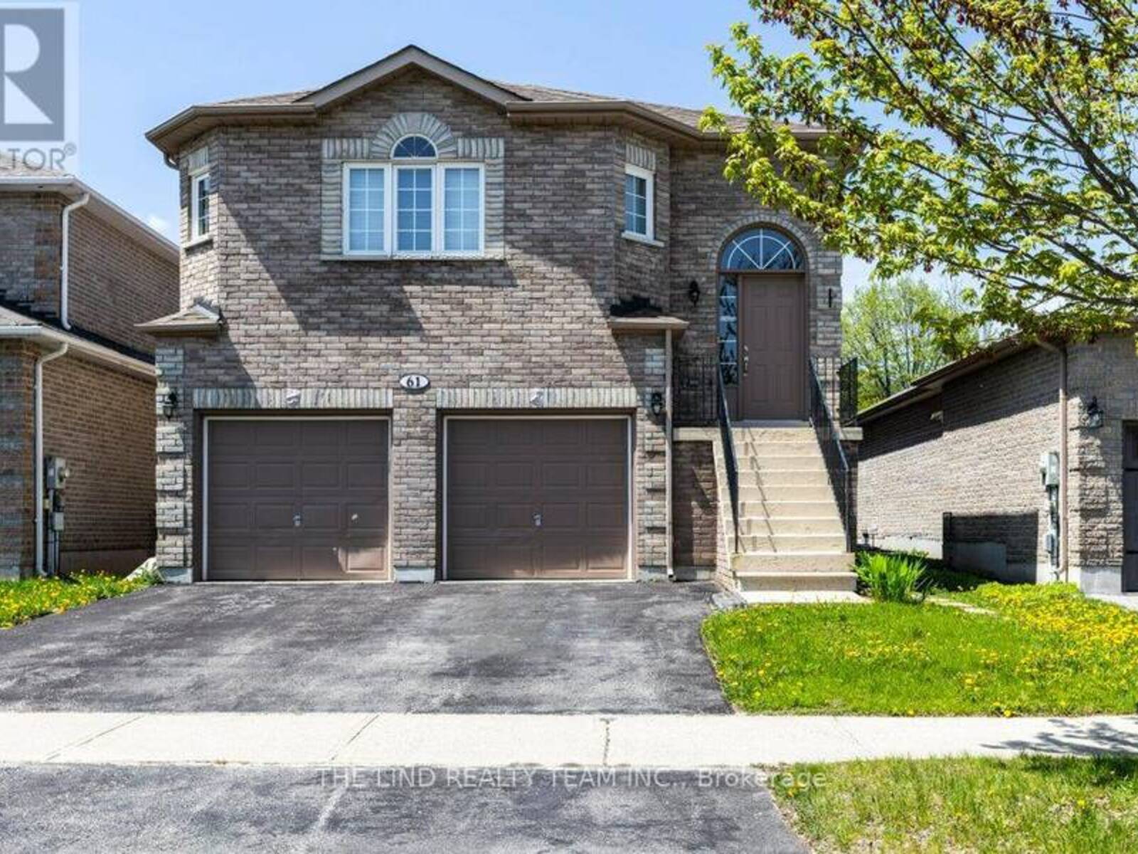 61 MCINTYRE DRIVE, Barrie, Ontario L4N 5C5
