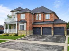 29 DELROSA WAY Hamilton Ontario, L8E 6E5