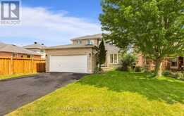 123 RUFFET DRIVE | Barrie Ontario | Slide Image Two