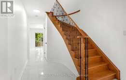 123 RUFFET DRIVE | Barrie Ontario | Slide Image Eight