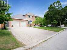 4449 IDLEWILDE CRESCENT | Mississauga Ontario | Slide Image Two