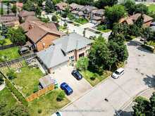 4449 IDLEWILDE CRESCENT | Mississauga Ontario | Slide Image Six