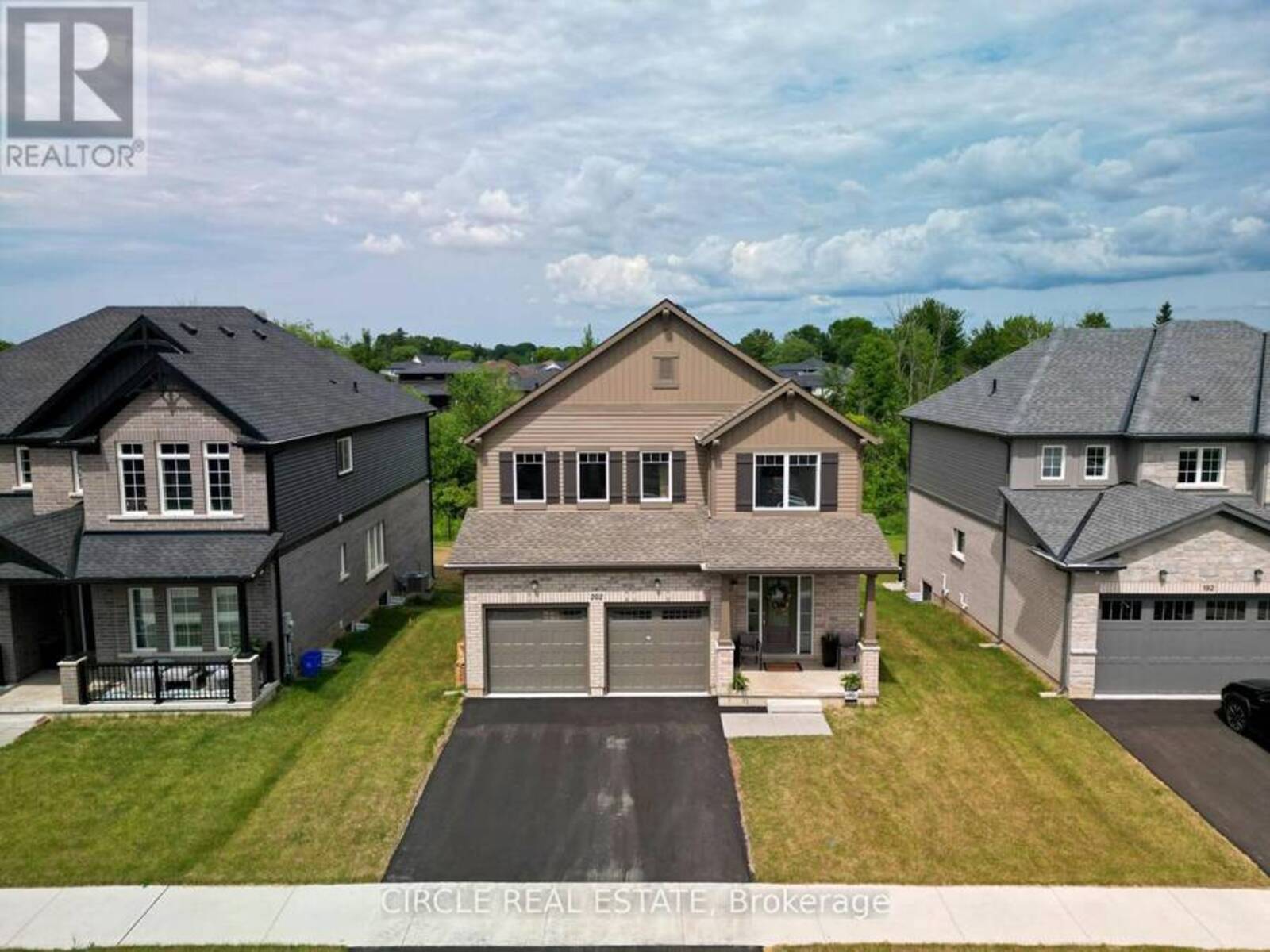 202 WESTCOTT ROAD, Welland, Ontario L3C 0K9