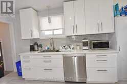 1635 ELSMERE AVENUE | Windsor Ontario | Slide Image Nine