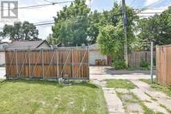 1635 ELSMERE AVENUE | Windsor Ontario | Slide Image Forty-five