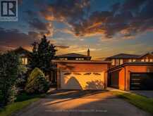 47 VELVET CRESCENT | Vaughan Ontario | Slide Image Three