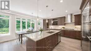 3455 LIPTAY AVENUE | Oakville Ontario | Slide Image Seven