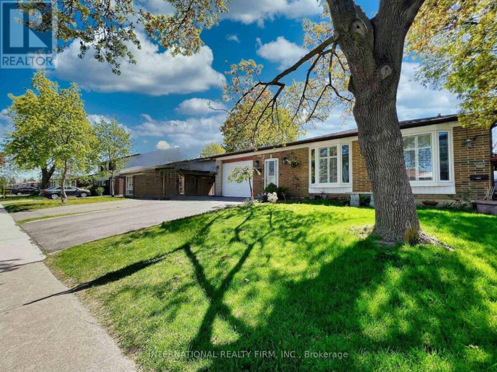 3602 DUNRANKIN DRIVE, Mississauga, Ontario L4T 1V9