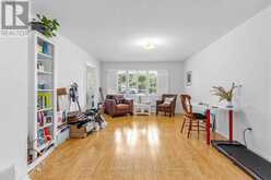 874 SPARROW ROAD | Newmarket Ontario | Slide Image Nine
