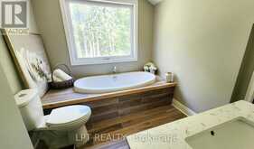 1644 RIDGE ROAD E | Oro-Medonte Ontario | Slide Image Thirteen