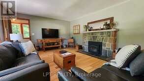 1644 RIDGE ROAD E | Oro-Medonte Ontario | Slide Image Three