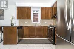 129 LEWIS HONEY DRIVE | Aurora Ontario | Slide Image Eight