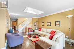 583 STEPHENS CRESCENT | Oakville Ontario | Slide Image Four