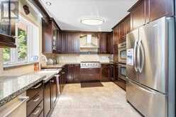 583 STEPHENS CRESCENT | Oakville Ontario | Slide Image Nine