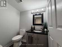 607 - 3 ELLESMERE STREET | Richmond Hill Ontario | Slide Image Five