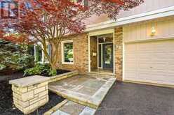 38 KENNINGHALL BOULEVARD | Mississauga Ontario | Slide Image Two