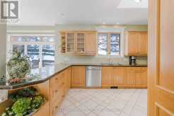 130 DORCHESTER DRIVE | Grimsby Ontario | Slide Image Seven