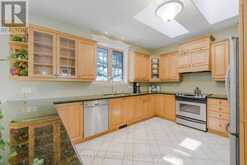 130 DORCHESTER DRIVE | Grimsby Ontario | Slide Image Eight
