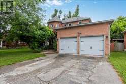 194 LIVINGSTONE STREET W | Barrie Ontario | Slide Image One