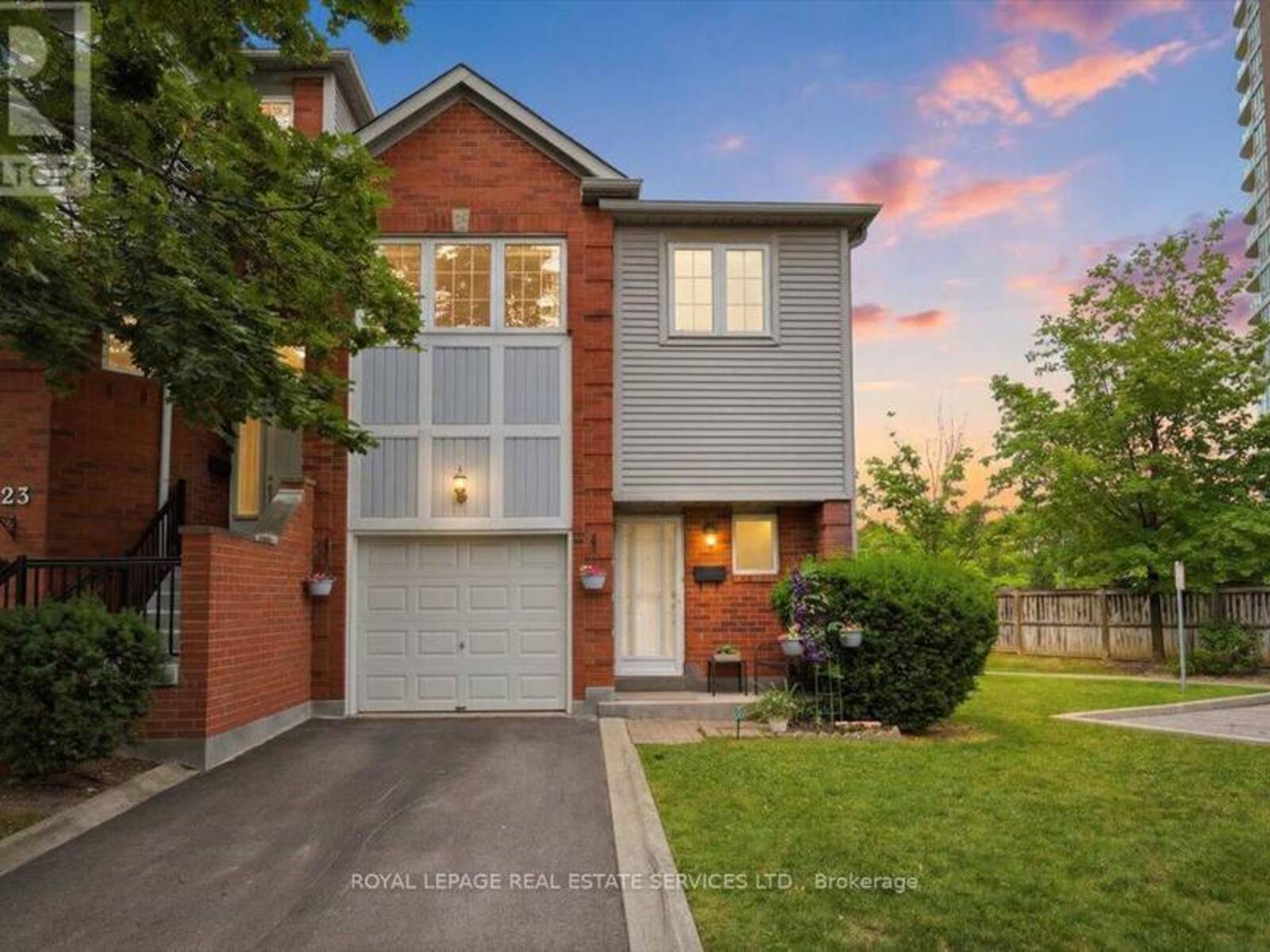 24 - 4605 DONEGAL DRIVE, Mississauga, Ontario L5M 4X7